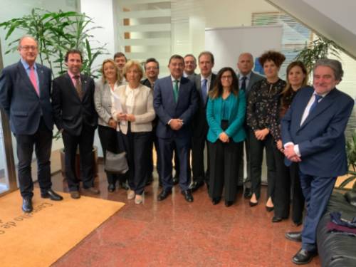 Foto de la reunión de la Comisión.